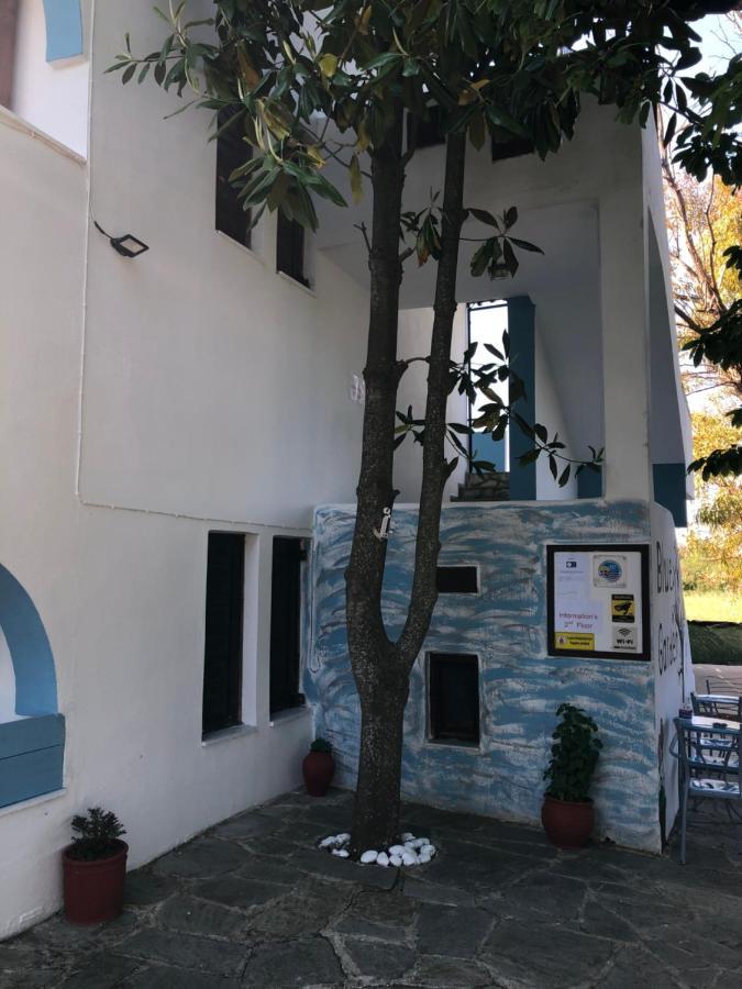 Blue Garden Inn Fourka Exterior photo