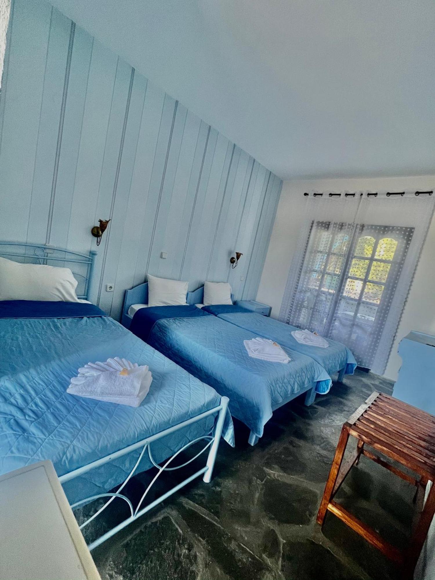 Blue Garden Inn Fourka Exterior photo